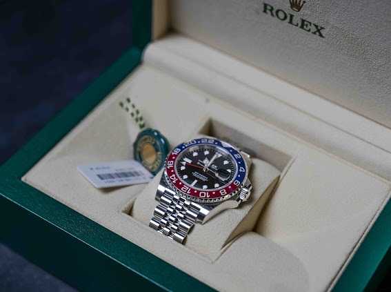 £25,000 OR 2023 Rolex Pepsi and 2024 Rolex Sprite - thumbnail 6