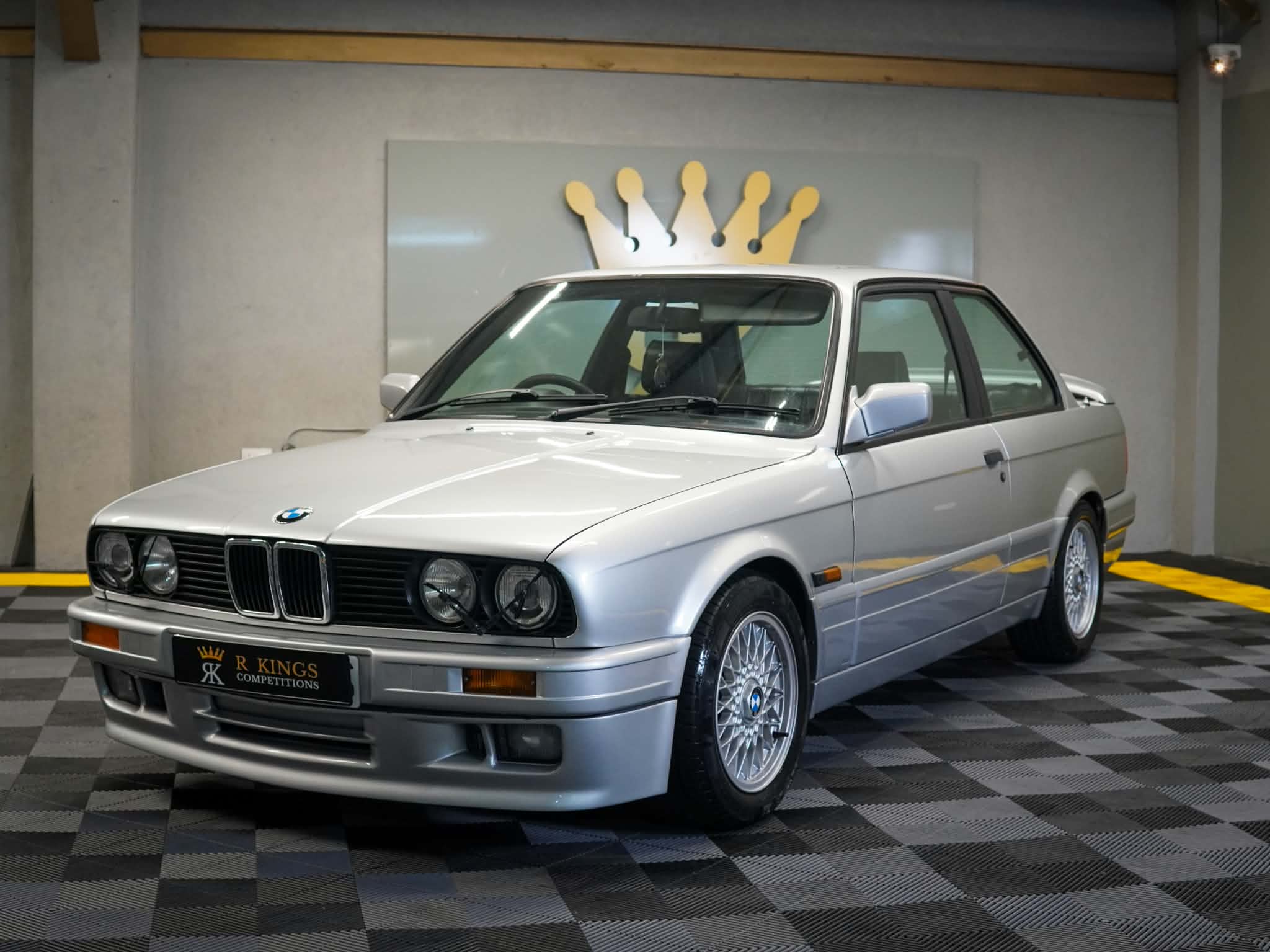 1991 BMW E30 325i Sport